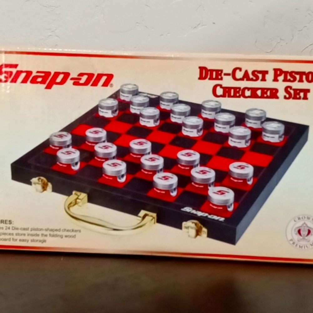 Snap on checker set
